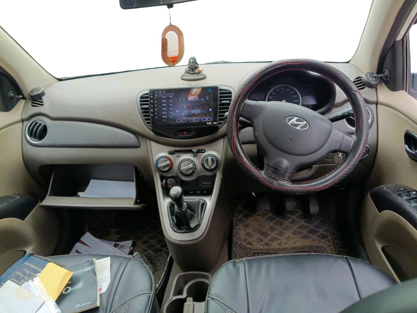 2014 Hyundai i10 SPORTZ 1.1, Petrol, Manual, 1,46,756 km, interior
