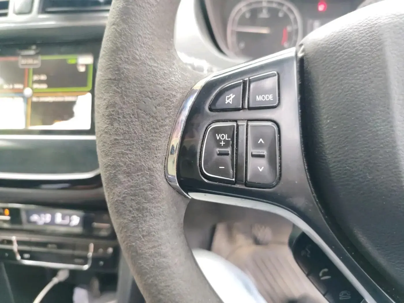 2017 Maruti Vitara Brezza ZDI PLUS, Diesel, Manual, 1,84,680 km, interior