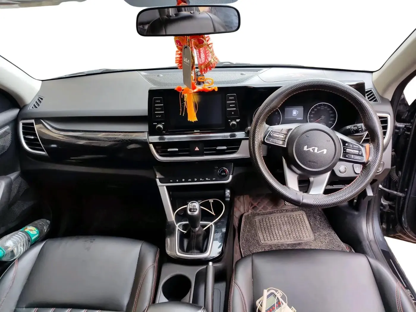 2022 KIA SELTOS HTK PLUS 1.5 IMT, Petrol, Manual, 21,281 km, interior