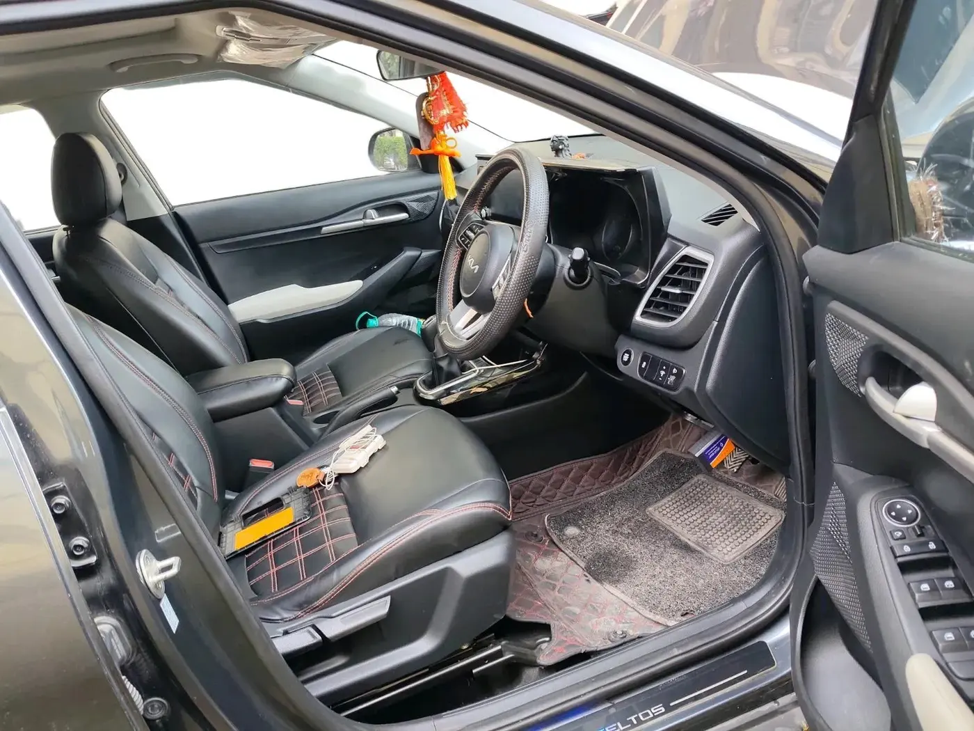 2022 KIA SELTOS HTK PLUS 1.5 IMT, Petrol, Manual, 21,281 km, interior