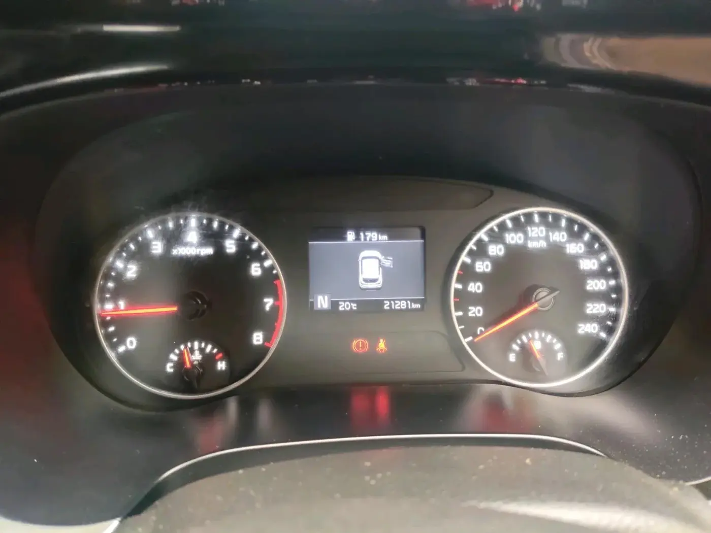 2022 KIA SELTOS HTK PLUS 1.5 IMT, Petrol, Manual, 21,281 km, interior