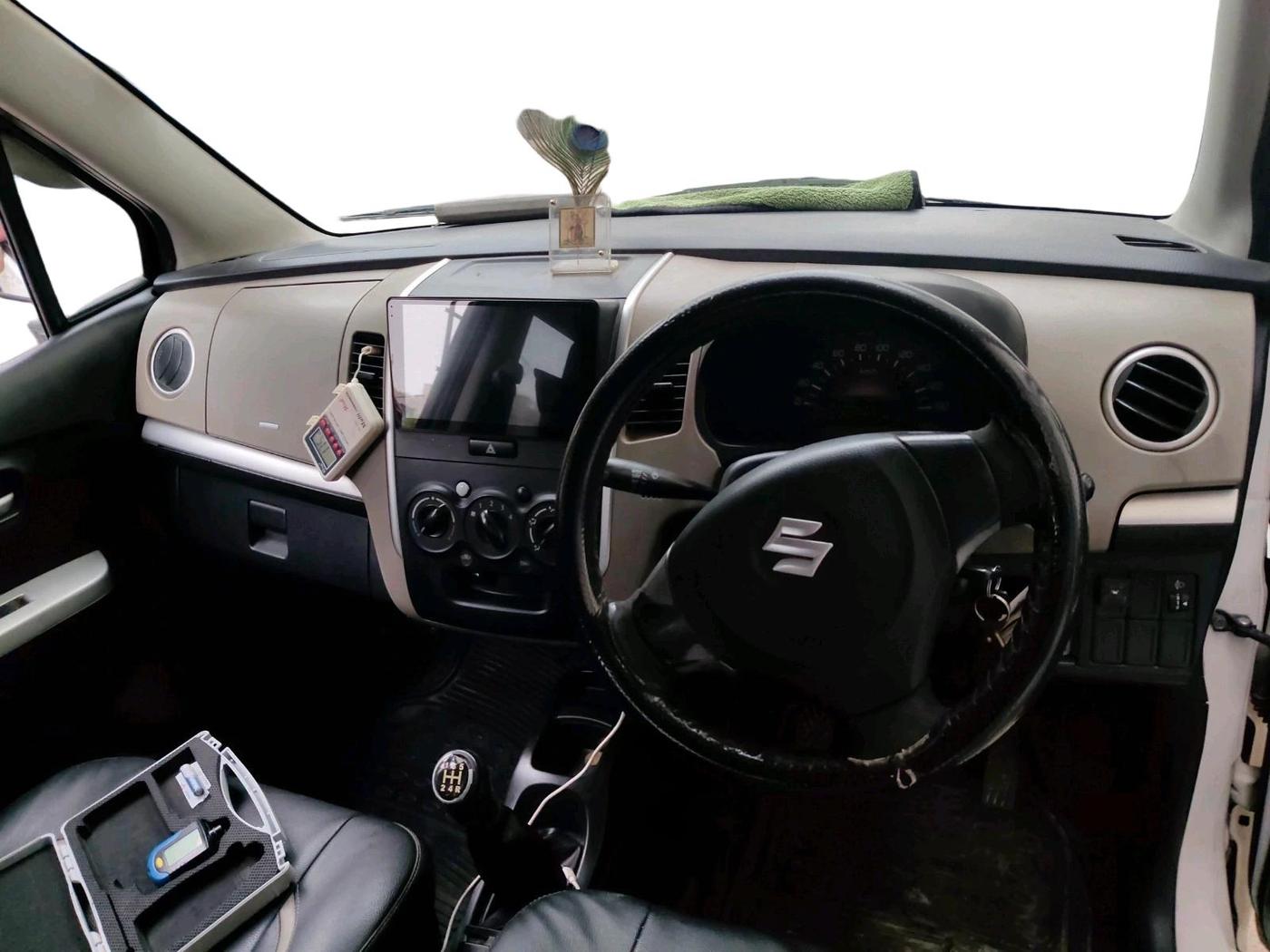 2014 Maruti Wagon R 1.0 LXI, CNG, Manual, 96,237 km, interior