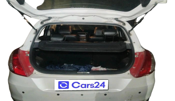 2017 Maruti Swift LXI (O), Petrol, Manual, 54,156 km, exterior