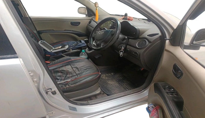 2015 Hyundai i10 MAGNA 1.1, CNG, Manual, 94,592 km, interior