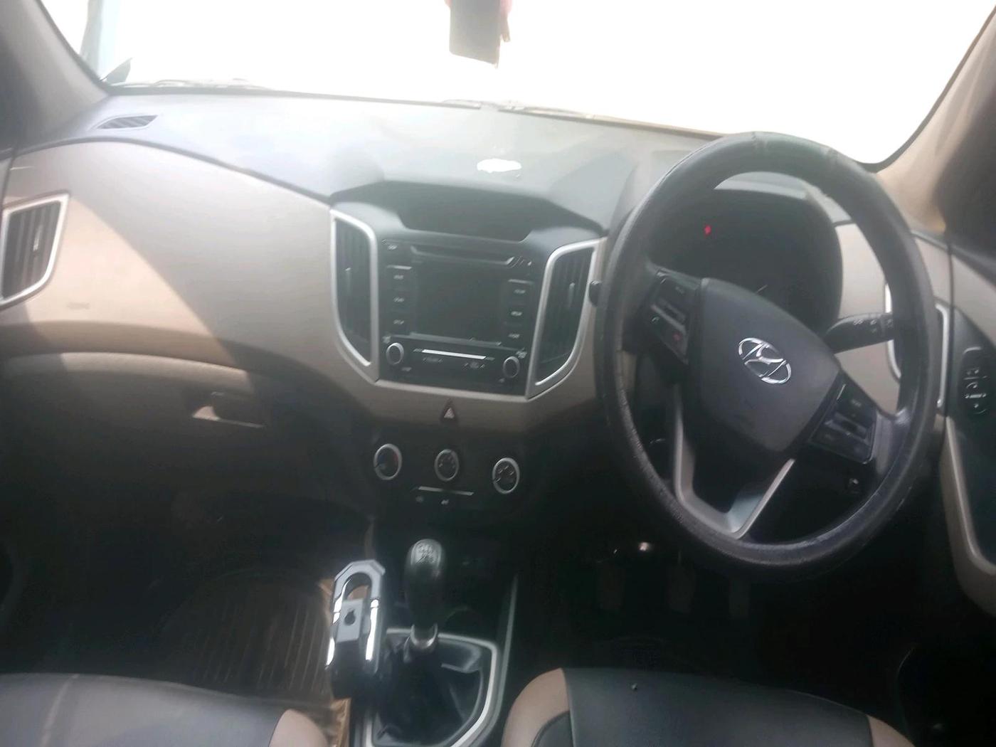 2016 Hyundai Creta E PLUS 1.6 PETROL, CNG, Manual, 74,599 km, interior