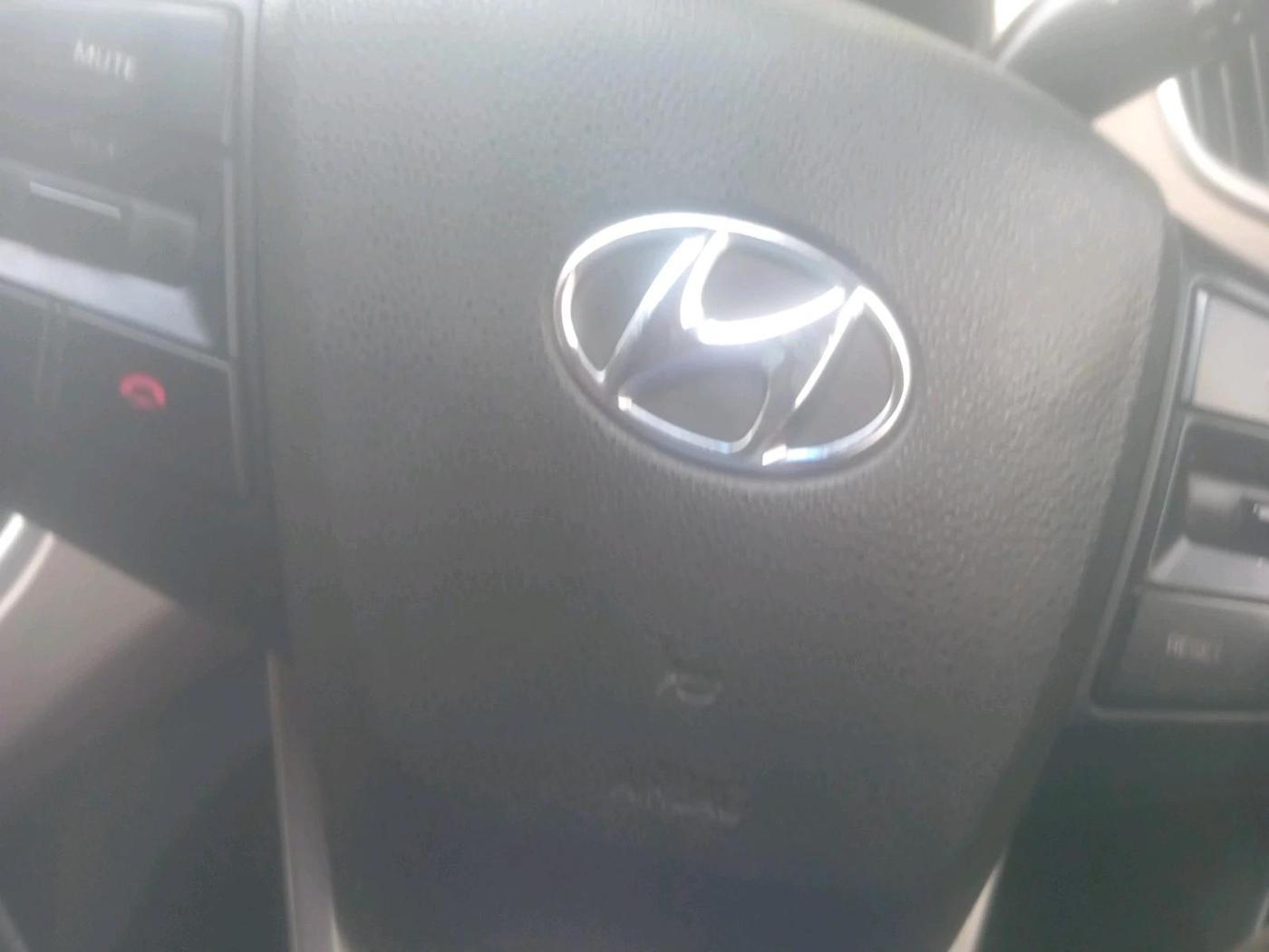 2016 Hyundai Creta E PLUS 1.6 PETROL, CNG, Manual, 74,599 km, interior