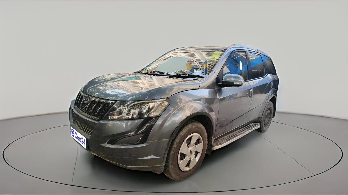 2016 Mahindra XUV500 W6 AT 1.99, Diesel, Automatic, 77,997 km, exterior