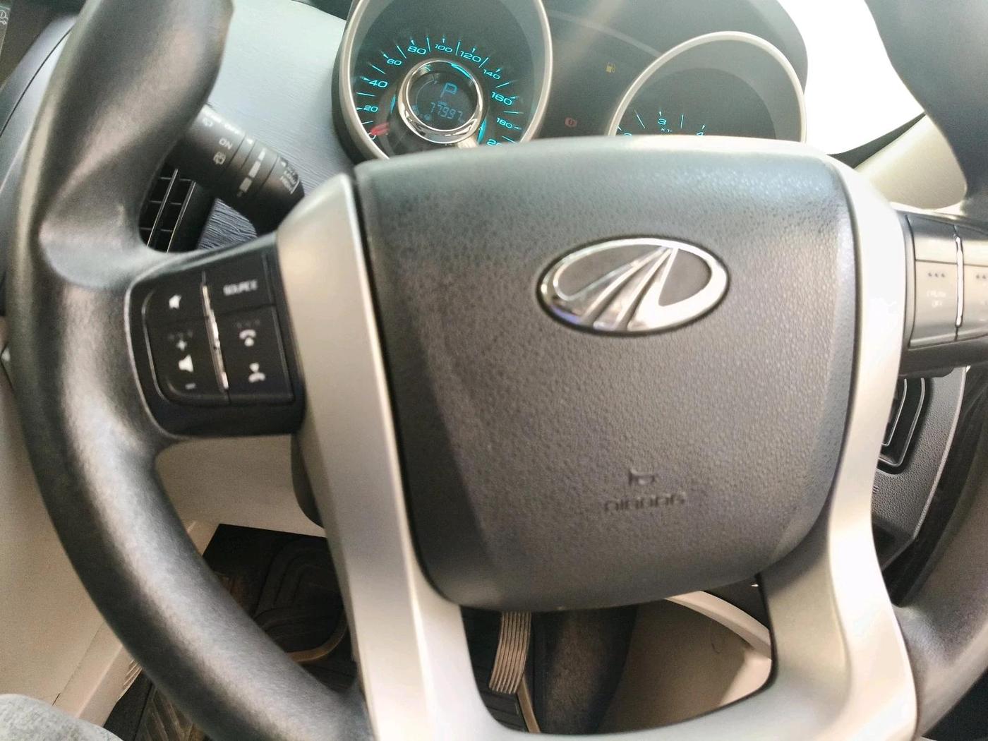 2016 Mahindra XUV500 W6 AT 1.99, Diesel, Automatic, 77,997 km, interior