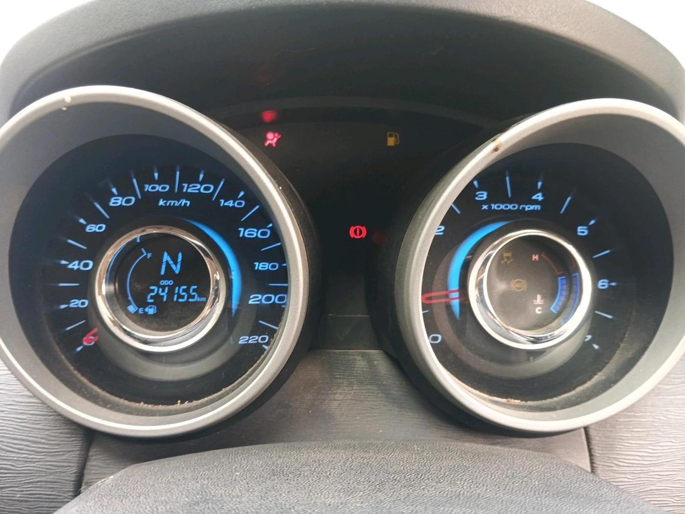 2017 Mahindra XUV500 W10 1.99, Diesel, Manual, 24,155 km, interior