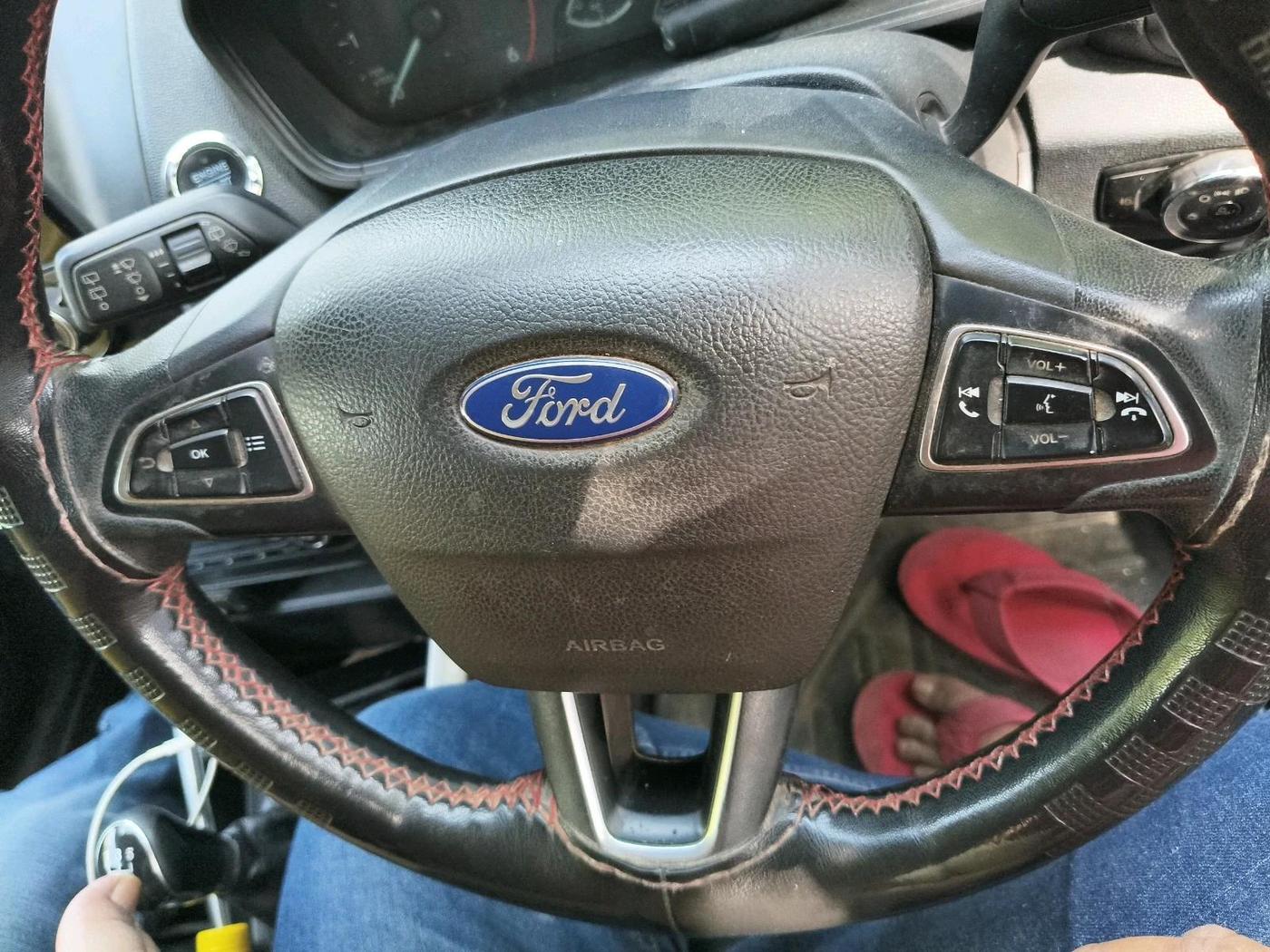 2018 Ford Ecosport TITANIUM 1.5L DIESEL, Diesel, Manual, 1,29,287 km, interior