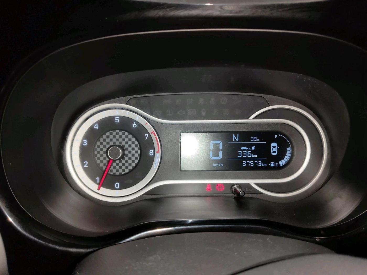 2020 Hyundai GRAND I10 NIOS SPORTZ AMT 1.2 KAPPA VTVT, Petrol, Automatic, 37,573 km, interior