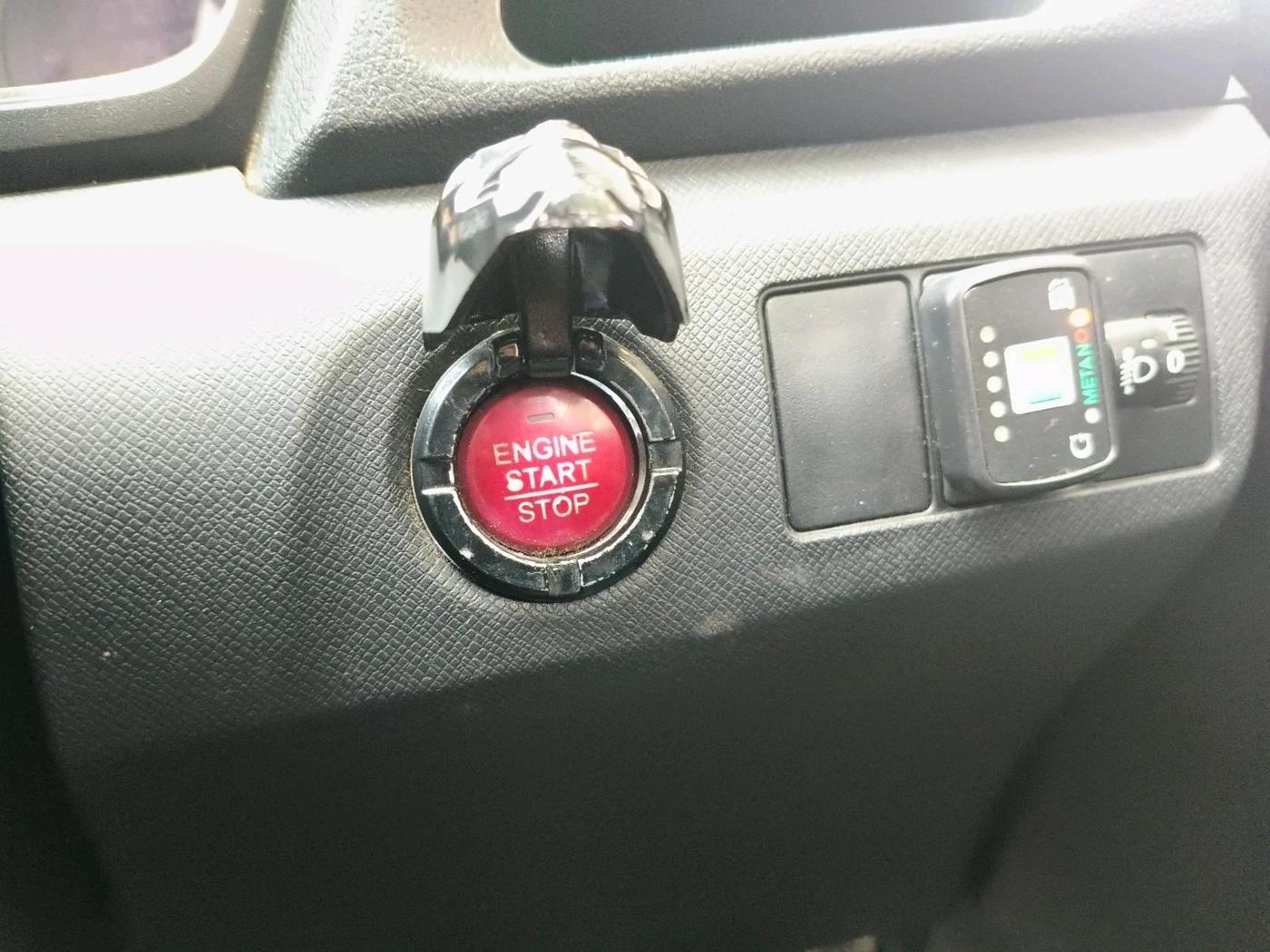 2016 Honda BR-V 1.5L I-VTEC V CVT, CNG, Automatic, 72,590 km, interior