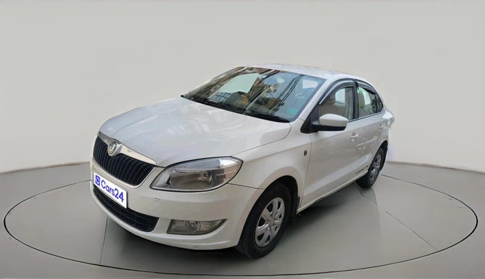 2011 Skoda Rapid AMBITION 1.6 MPI MT, Petrol, Manual, 50,456 km, exterior