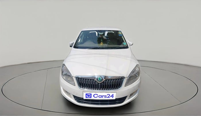 2011 Skoda Rapid AMBITION 1.6 MPI MT, Petrol, Manual, 50,456 km, exterior