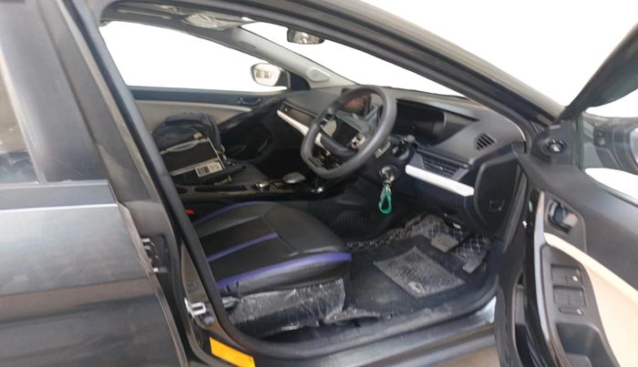 2024 Tata NEXON Pure 1.2 Petrol 6AMT, Petrol, Manual, 5,786 km, interior