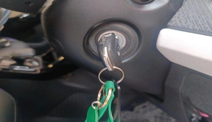 2024 Tata NEXON Pure 1.2 Petrol 6AMT, Petrol, Manual, 5,786 km, interior