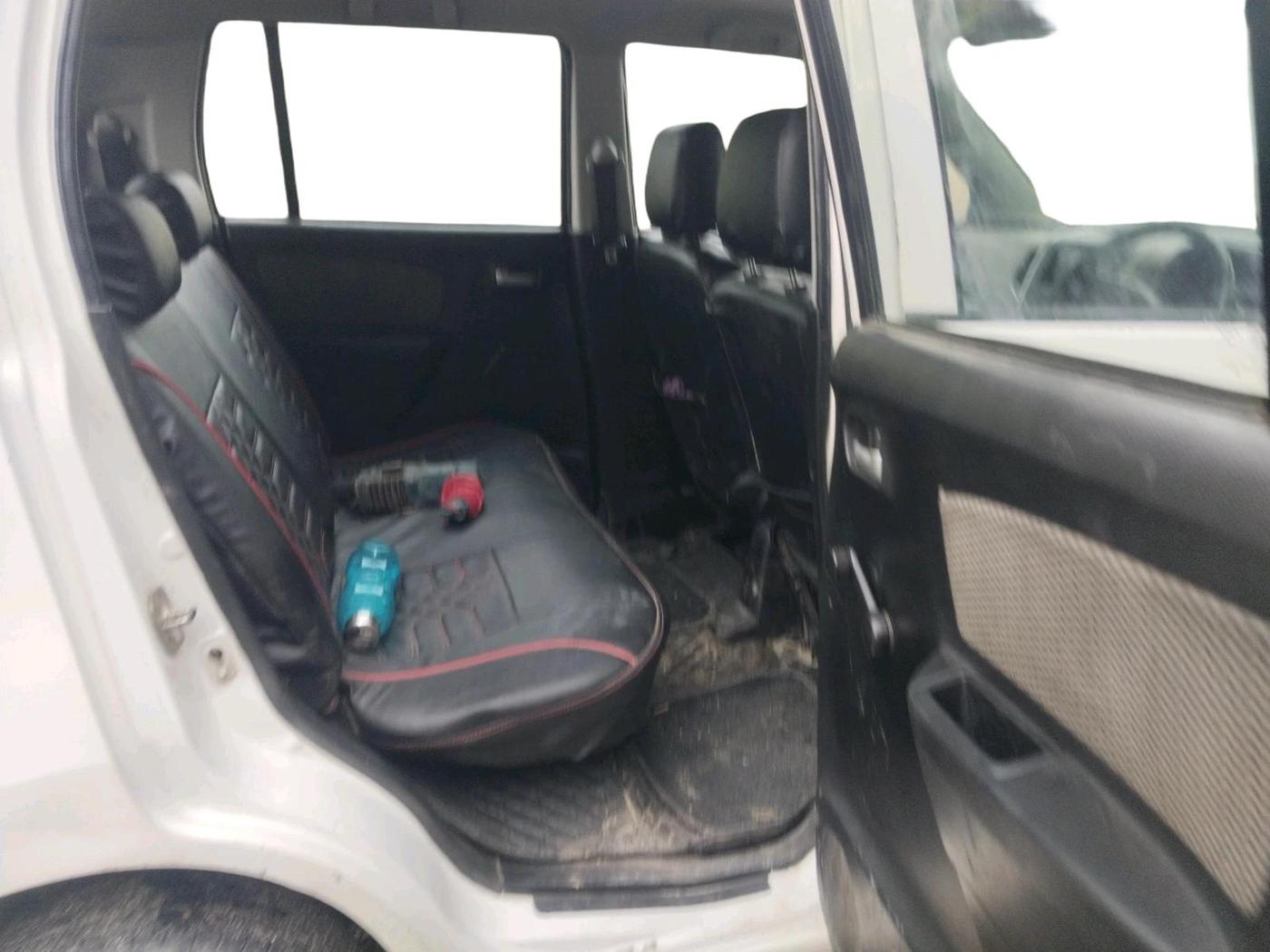 2016 Maruti Wagon R 1.0 LXI CNG, CNG, Manual, 78,638 km, interior
