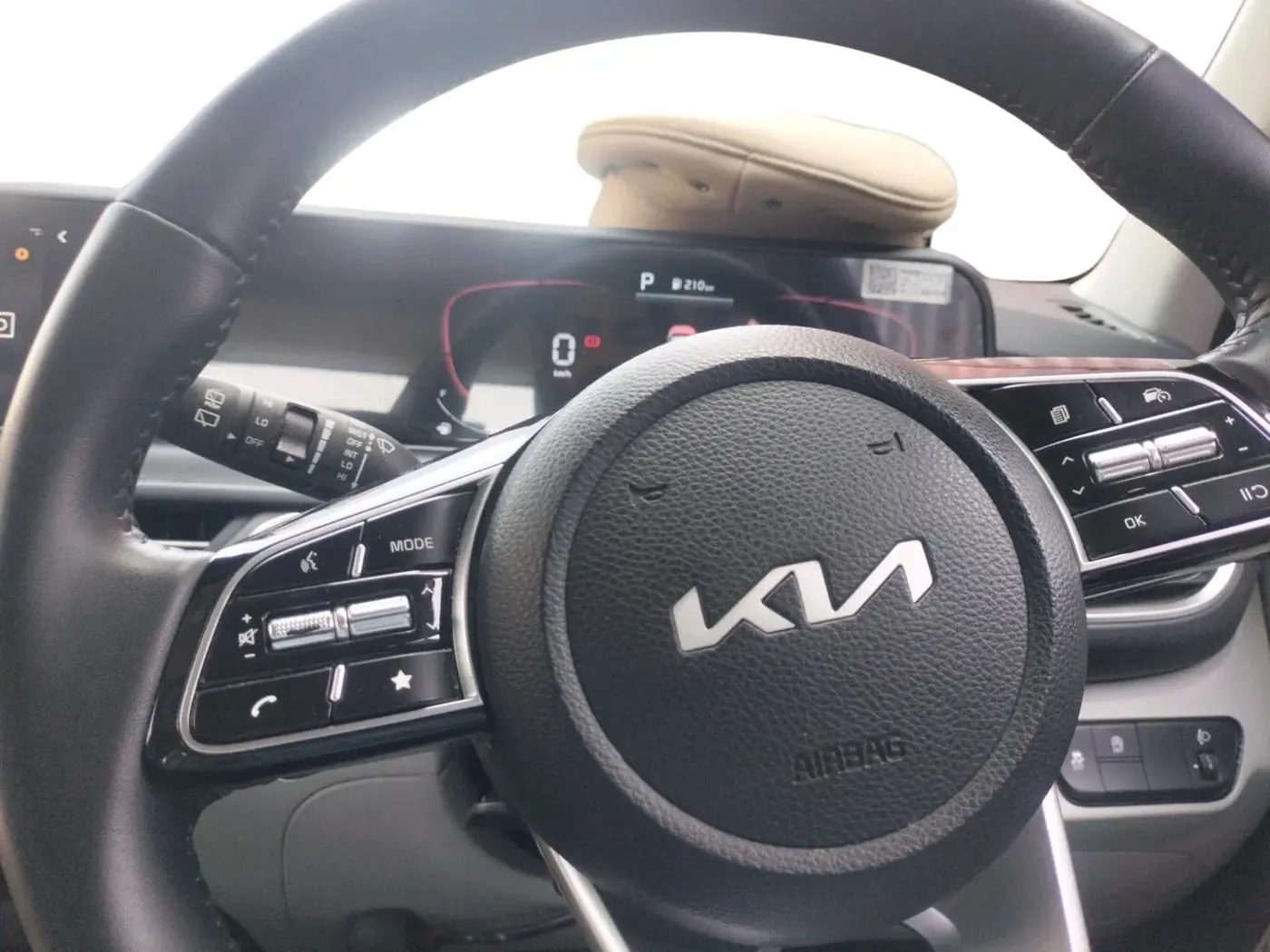 2025 KIA SELTOS HTX IVT, Petrol, Automatic, 10,232 km, interior
