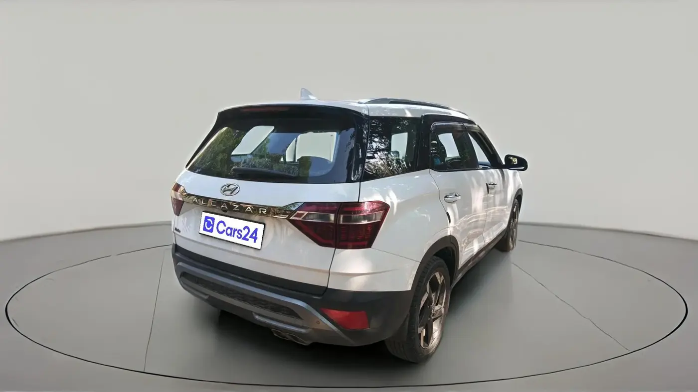 2023 Hyundai ALCAZAR PLATINUM 1.5 TURBO PETROL MT 7STR, Petrol, Manual, 27,489 km, exterior
