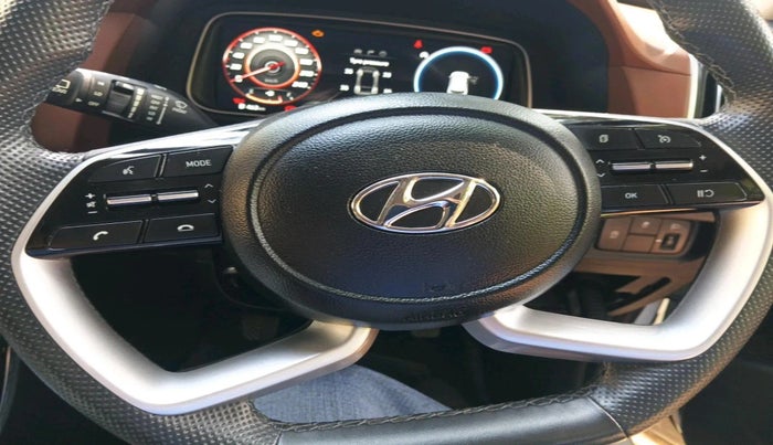 2023 Hyundai ALCAZAR PLATINUM 1.5 TURBO PETROL MT 7STR, Petrol, Manual, 27,489 km, interior