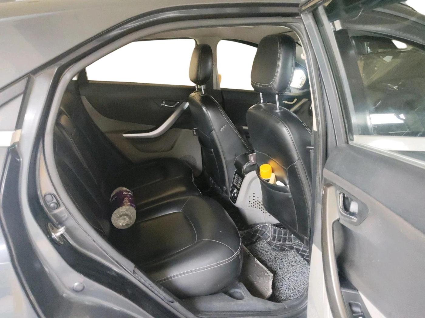 2018 Tata NEXON XZ PLUS PETROL, CNG, Manual, 1,22,704 km, interior