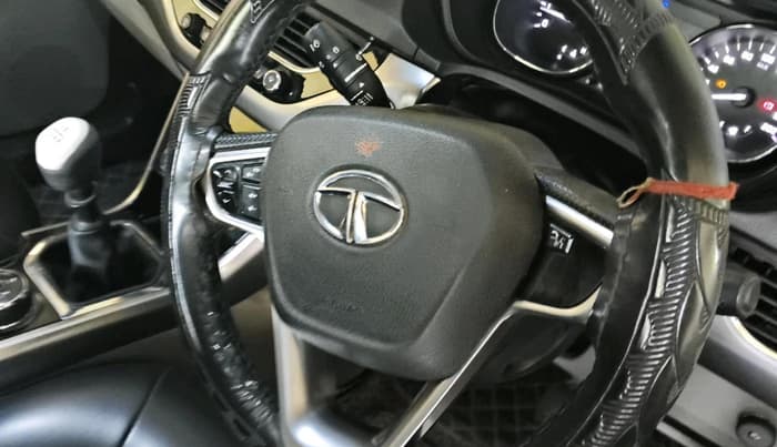 2018 Tata NEXON XZ PLUS PETROL, CNG, Manual, 1,22,704 km, interior
