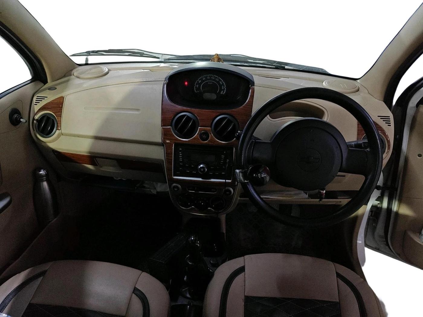2011 Chevrolet Spark LT 1.0, Petrol, Manual, 98,098 km, interior