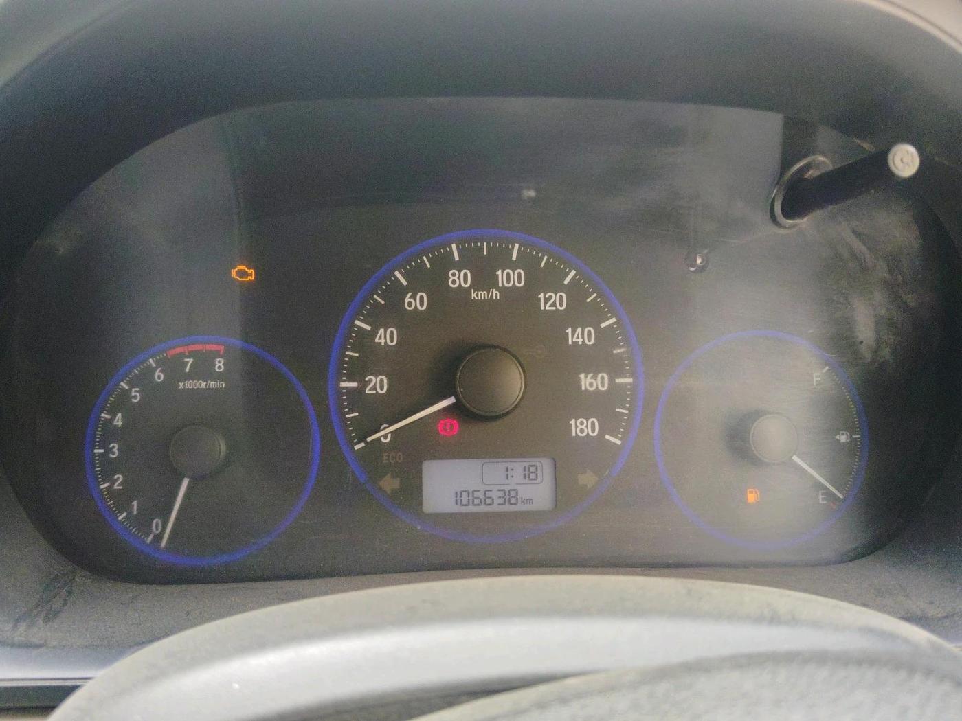 2016 Honda Amaze 1.2L I-VTEC E, CNG, Manual, 1,06,638 km, interior