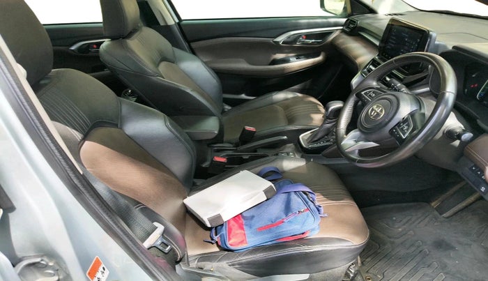 2022 Toyota URBAN CRUISER HYRYDER V HYBRID, Hybrid, Automatic, 53,568 km, interior