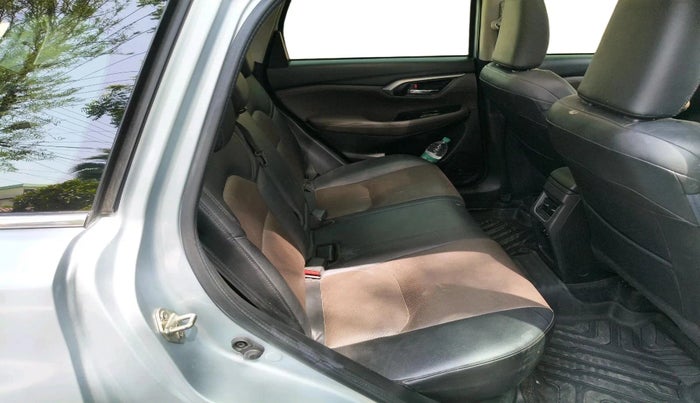 2022 Toyota URBAN CRUISER HYRYDER V HYBRID, Hybrid, Automatic, 53,568 km, interior