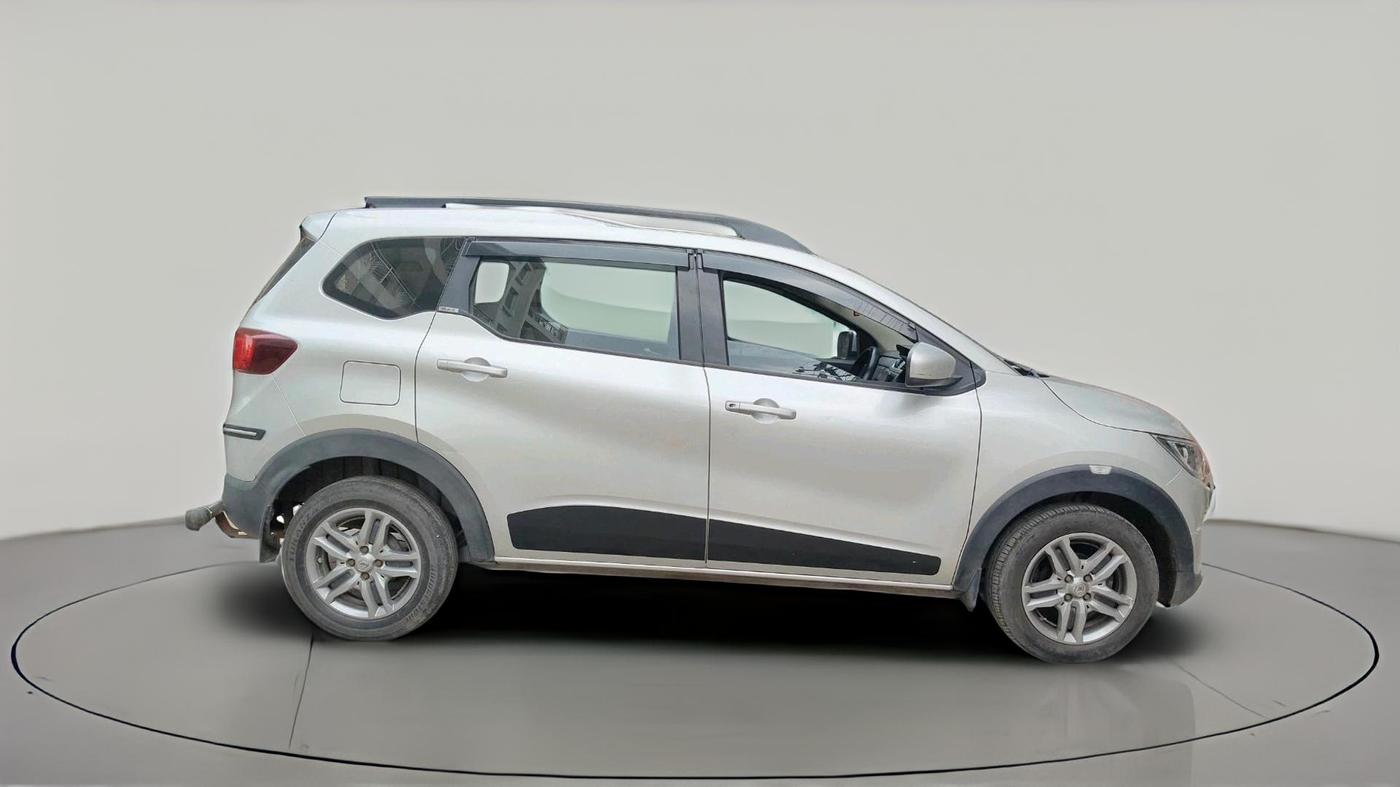 2020 Renault TRIBER RXZ AMT, Petrol, Automatic, 41,760 km, exterior