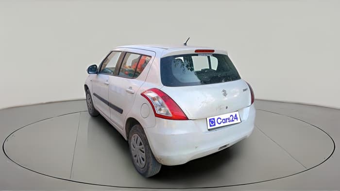 2016 Maruti Swift VXI, CNG, Manual, 1,40,397 km, exterior