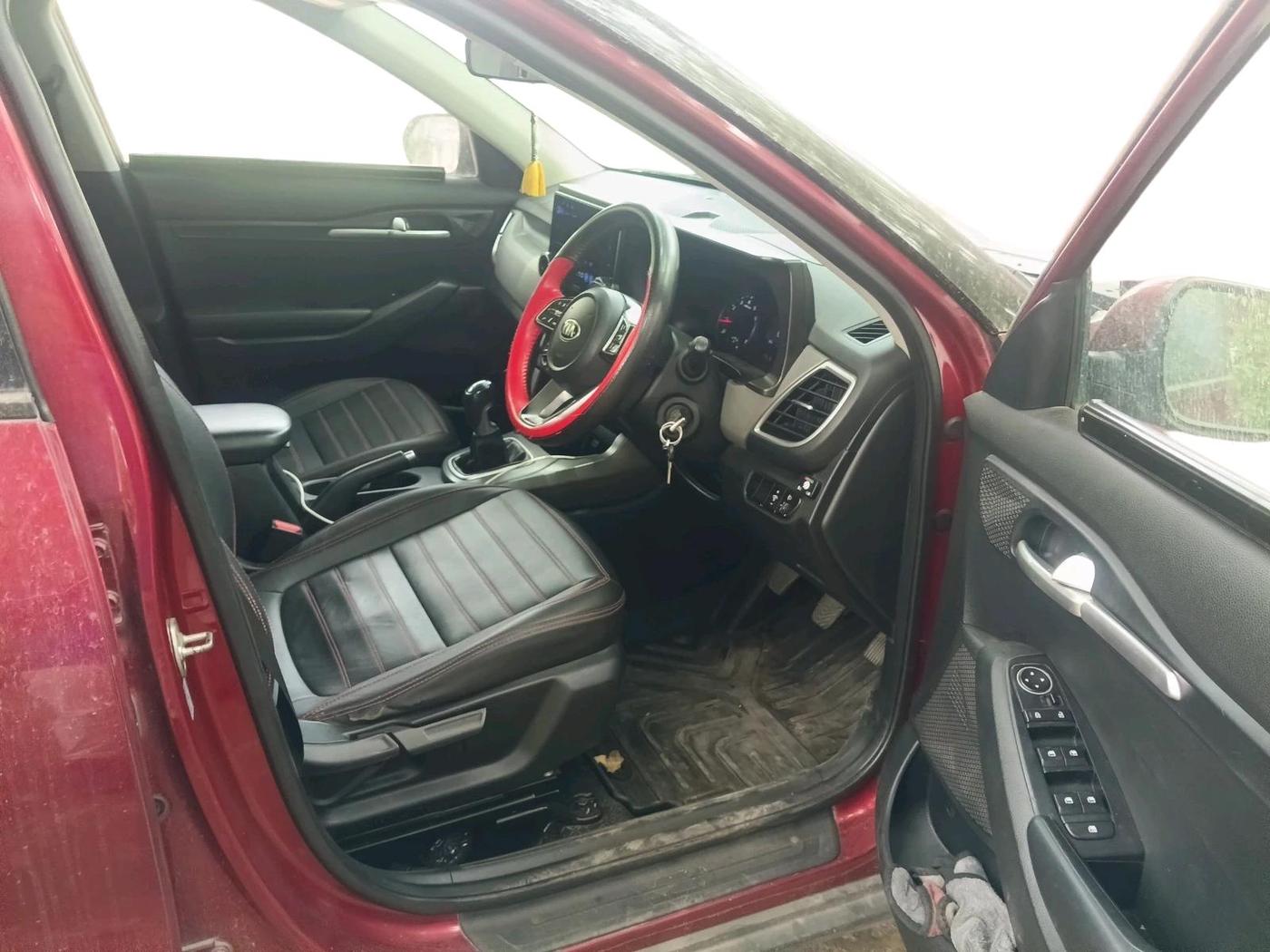 2019 KIA SELTOS HTK 1.5 PETROL, CNG, Manual, 19,680 km, interior