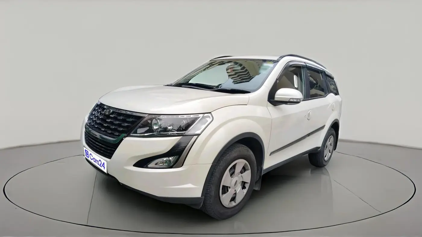 2020 Mahindra XUV500 W7, Diesel, Manual, 67,620 km, exterior