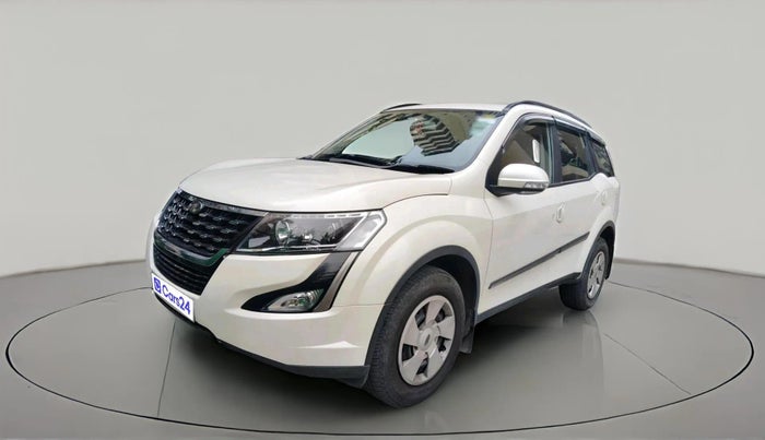2020 Mahindra XUV500 W7, Diesel, Manual, 67,620 km, exterior
