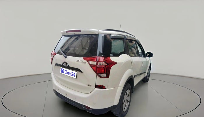 2020 Mahindra XUV500 W7, Diesel, Manual, 67,620 km, exterior