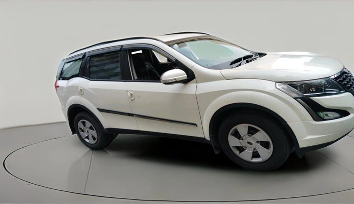 2020 Mahindra XUV500 W7, Diesel, Manual, 67,620 km, exterior