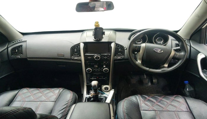 2020 Mahindra XUV500 W7, Diesel, Manual, 67,620 km, interior