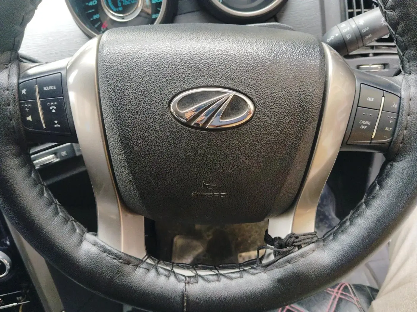 2020 Mahindra XUV500 W7, Diesel, Manual, 67,620 km, interior