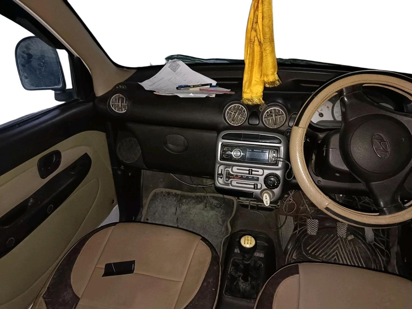 2011 Hyundai Santro Xing GL PLUS, CNG, Manual, 2,06,099 km, interior