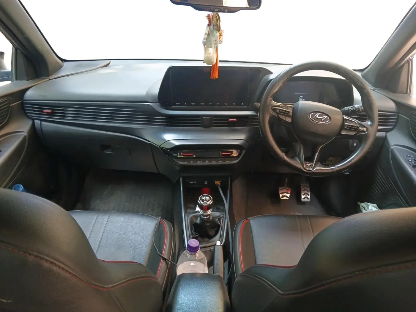 2021 Hyundai NEW I20 N LINE N8 1.0 TURBO GDI IMT DUAL TONE, Petrol, Manual, 1,14,126 km, interior