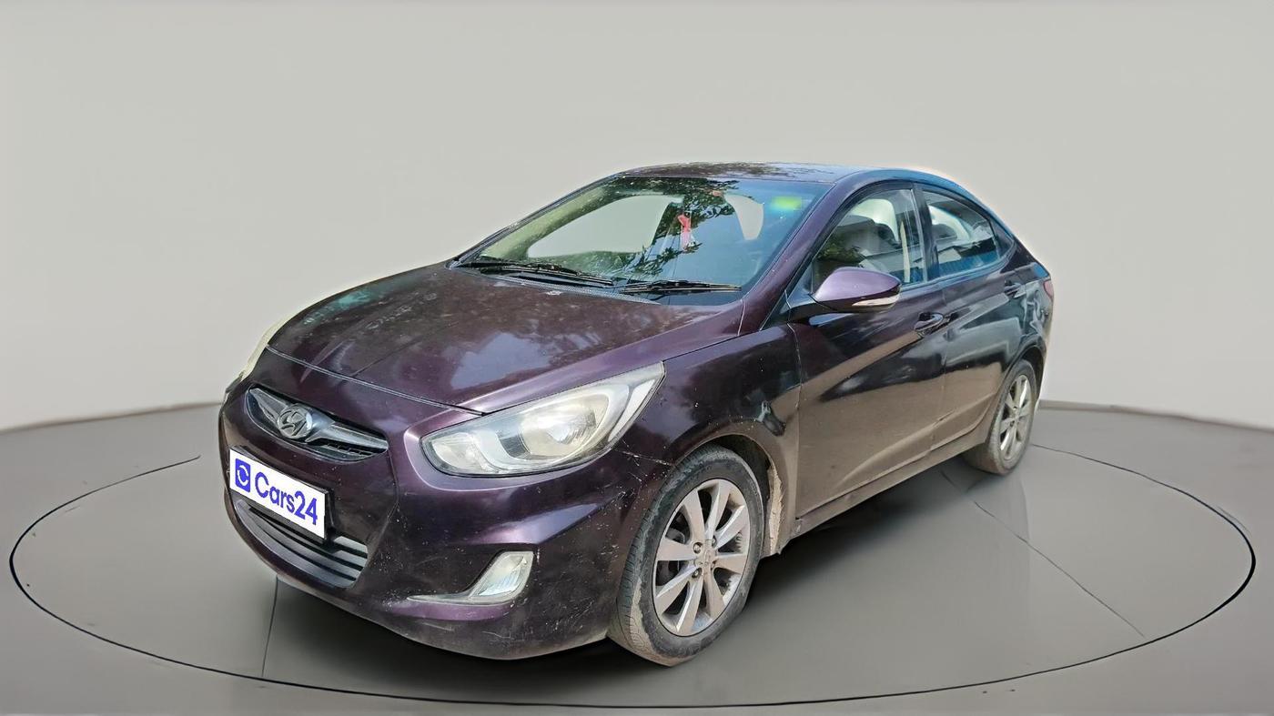 2012 Hyundai Verna FLUIDIC 1.6 VTVT SX, Petrol, Manual, 2,39,701 km, exterior