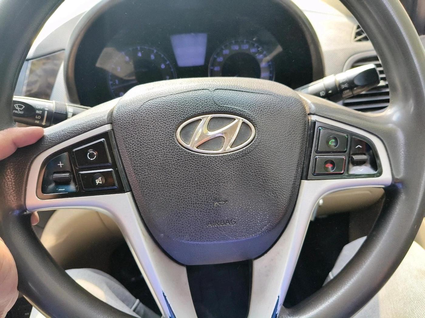 2012 Hyundai Verna FLUIDIC 1.6 VTVT SX, Petrol, Manual, 2,39,701 km, interior