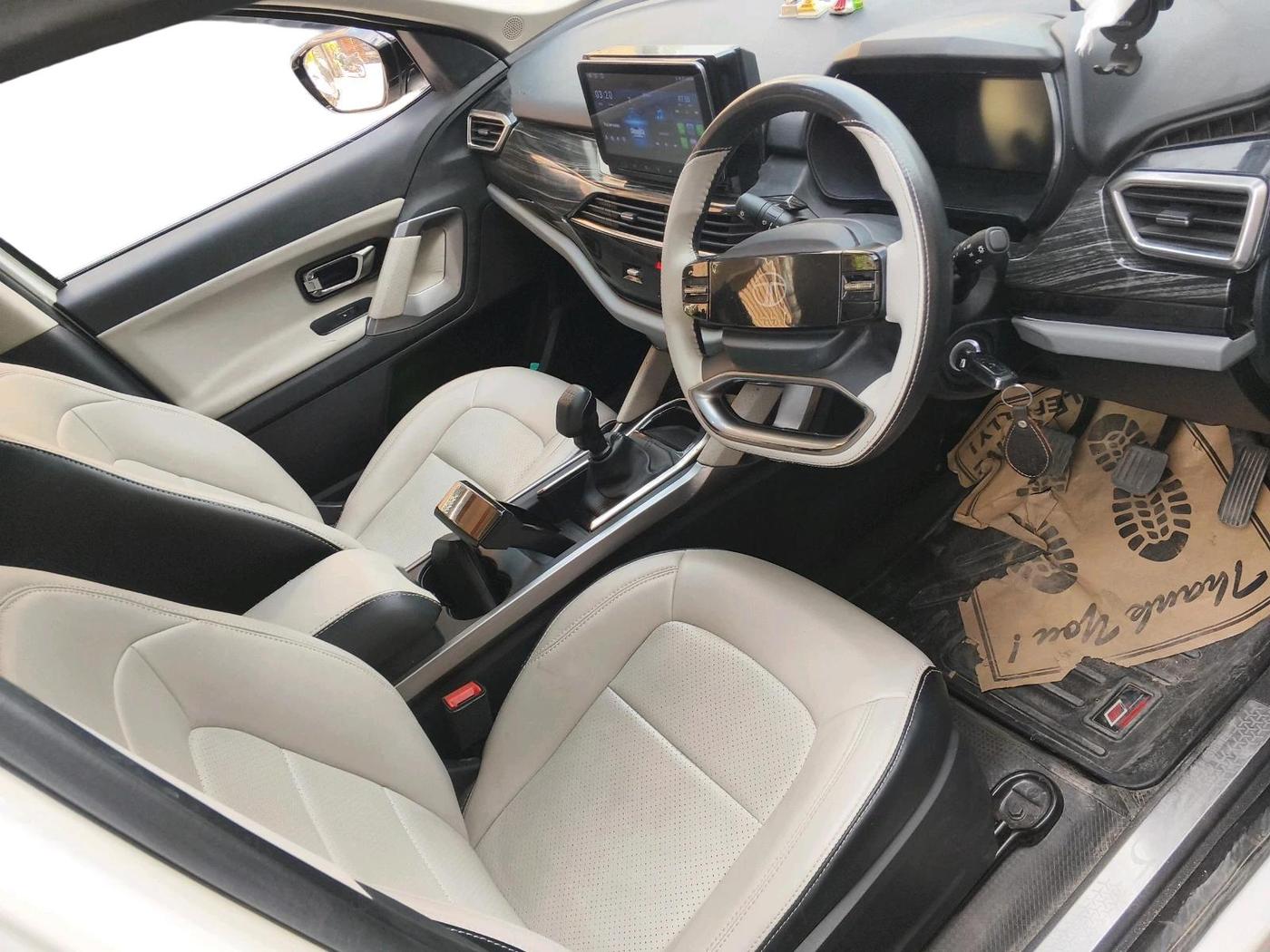 2024 Tata Harrier SMART (O), Diesel, Manual, 38,947 km, interior