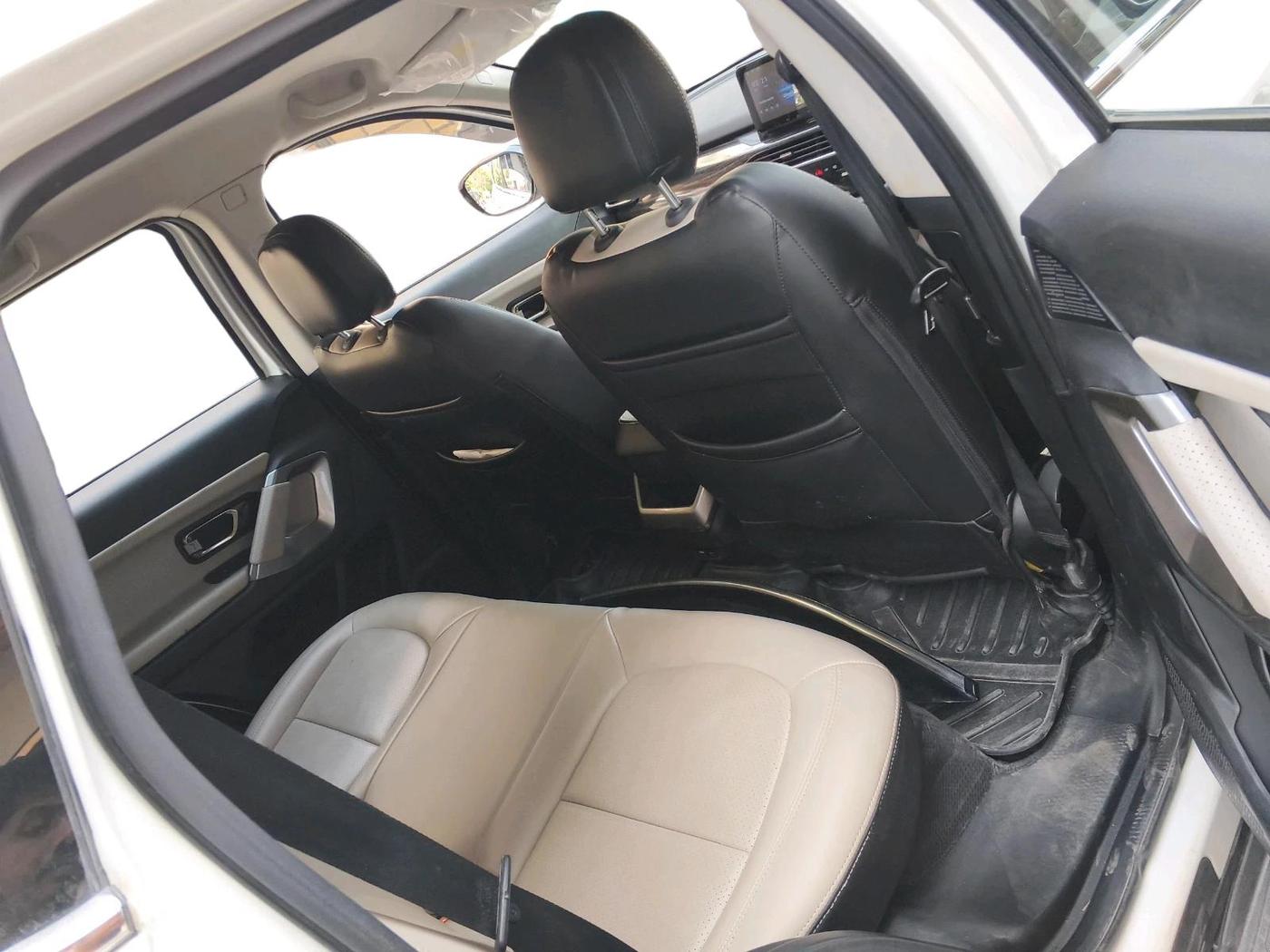 2024 Tata Harrier SMART (O), Diesel, Manual, 38,947 km, interior