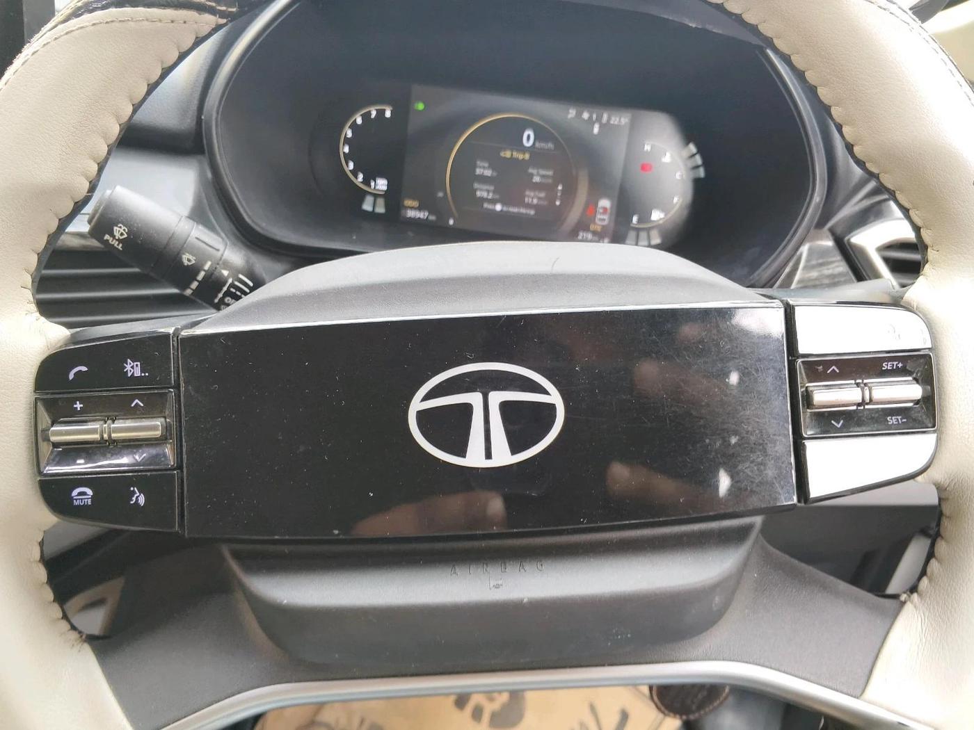 2024 Tata Harrier SMART (O), Diesel, Manual, 38,947 km, interior