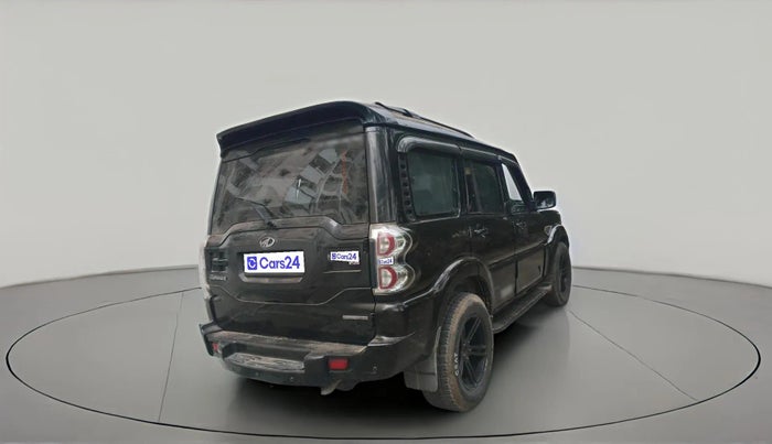 2017 Mahindra Scorpio S6 PLUS, Diesel, Manual, 548 km, exterior