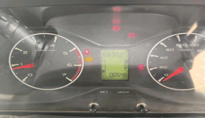 2017 Mahindra Scorpio S6 PLUS, Diesel, Manual, 548 km, interior