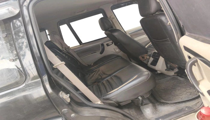 2017 Mahindra Scorpio S6 PLUS, Diesel, Manual, 548 km, interior