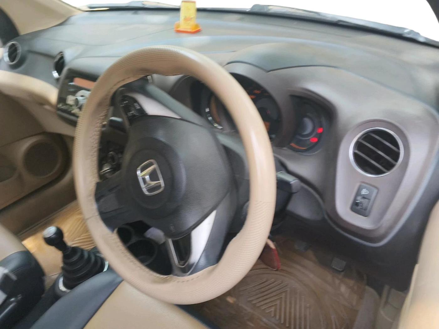 2013 Honda Amaze 1.2L I-VTEC S, Petrol, Manual, 97,618 km, interior